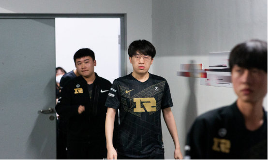 这正是队长 这正是队长