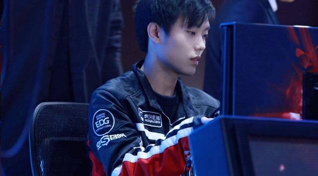 角球机会 角球机会