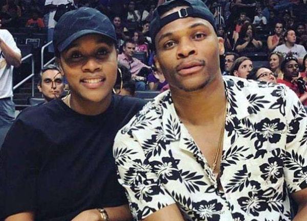 中场用犯规 中场用犯规